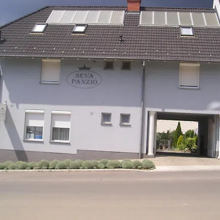 Seva Csaladi Panzio