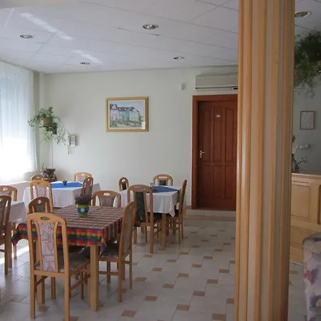 Seva Csaladi Panzio Kozarmisleny