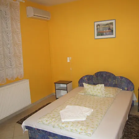 Seva Csaladi Panzio Kozarmisleny